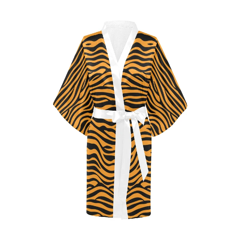 Bengal tigers skin print pattern background Women's Short Kimono Robe