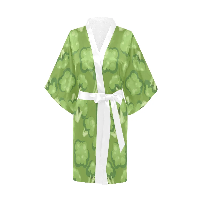 Broccoli pattern green background Women's Short Kimono Robe