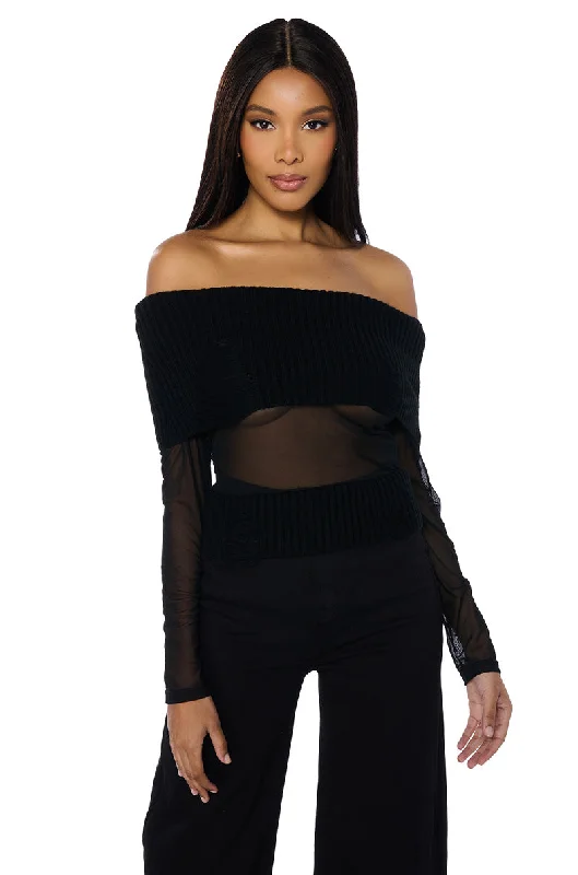 YOUR NEW TYPE OFF THE SHOULDER SWEATER