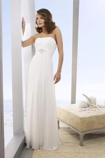 A-Line Strapless Floor-Length Chiffon Beach Wedding Dresses