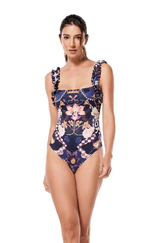 Alessia Wonderland One Piece